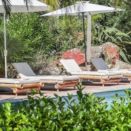 펜션 Amazing In W/ Outdoor Swimming Pool, Wifi And 3 Bedrooms